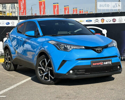 Синий Тойота C-HR, объемом двигателя 2 л и пробегом 101 тыс. км за 19999 $, фото 5 на Automoto.ua