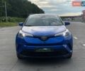 Синий Тойота C-HR, объемом двигателя 1.99 л и пробегом 101 тыс. км за 17490 $, фото 3 на Automoto.ua