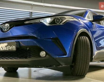 Синий Тойота C-HR, объемом двигателя 1.8 л и пробегом 79 тыс. км за 22600 $, фото 8 на Automoto.ua