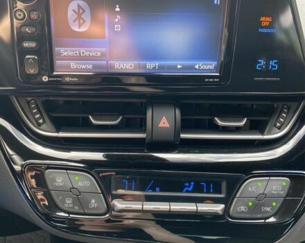 Синий Тойота C-HR, объемом двигателя 2 л и пробегом 32 тыс. км за 18300 $, фото 15 на Automoto.ua