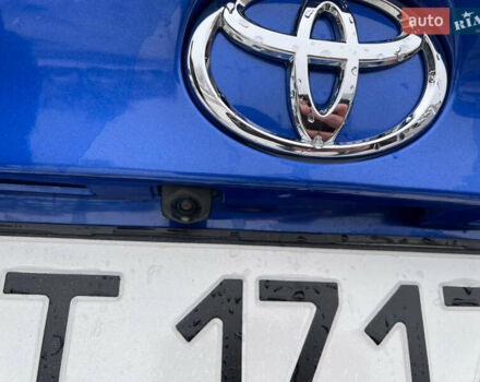 Тойота C-HR 2018 у Коломые на Automoto.ua Синій Тойота C-HR, об'ємом двигуна 1.99 л та пробігом 56 тис. км за 16300 $, фото 22 на Automoto.ua