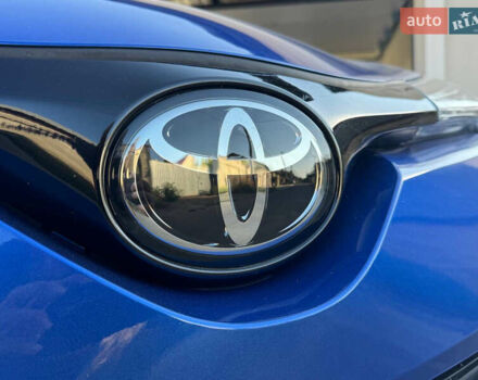 Синий Тойота C-HR, объемом двигателя 2 л и пробегом 113 тыс. км за 21300 $, фото 7 на Automoto.ua