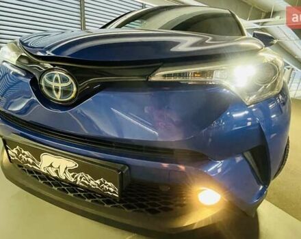 Синий Тойота C-HR, объемом двигателя 1.8 л и пробегом 79 тыс. км за 22600 $, фото 52 на Automoto.ua