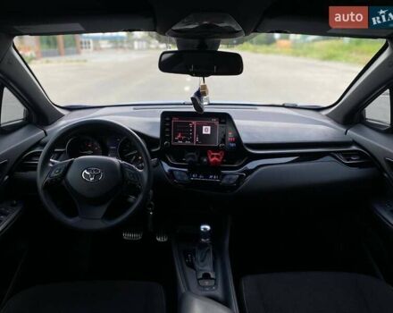 Синий Тойота C-HR, объемом двигателя 1.99 л и пробегом 101 тыс. км за 17490 $, фото 21 на Automoto.ua