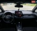 Синий Тойота C-HR, объемом двигателя 1.99 л и пробегом 101 тыс. км за 17490 $, фото 21 на Automoto.ua