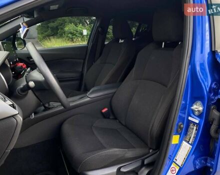 Синий Тойота C-HR, объемом двигателя 1.99 л и пробегом 101 тыс. км за 17490 $, фото 15 на Automoto.ua