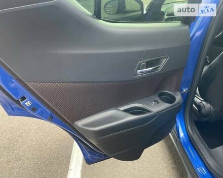 Синій Тойота C-HR, об'ємом двигуна 2 л та пробігом 62 тис. км за 23950 $, фото 36 на Automoto.ua