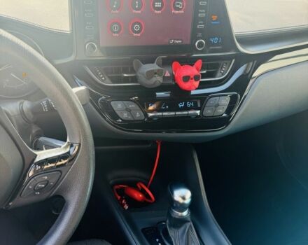 Синий Тойота C-HR, объемом двигателя 2 л и пробегом 102 тыс. км за 17500 $, фото 11 на Automoto.ua