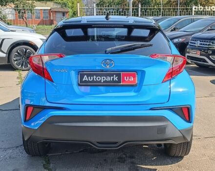 Синий Тойота C-HR, объемом двигателя 2 л и пробегом 80 тыс. км за 17790 $, фото 7 на Automoto.ua