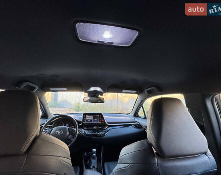 Синий Тойота C-HR, объемом двигателя 2 л и пробегом 113 тыс. км за 21300 $, фото 13 на Automoto.ua