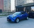 Синій Тойота C-HR, об'ємом двигуна 1.2 л та пробігом 67 тис. км за 19950 $, фото 2 на Automoto.ua