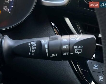 Синий Тойота C-HR, объемом двигателя 1.99 л и пробегом 101 тыс. км за 17490 $, фото 27 на Automoto.ua