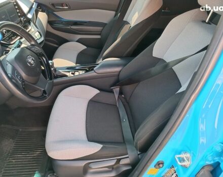 Синий Тойота C-HR, объемом двигателя 2 л и пробегом 80 тыс. км за 17790 $, фото 20 на Automoto.ua