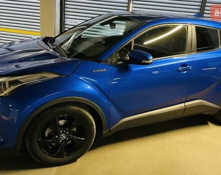 Синий Тойота C-HR, объемом двигателя 1.8 л и пробегом 79 тыс. км за 22600 $, фото 4 на Automoto.ua