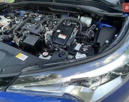 Синий Тойота C-HR, объемом двигателя 1.8 л и пробегом 79 тыс. км за 22600 $, фото 68 на Automoto.ua