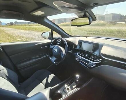 Синий Тойота C-HR, объемом двигателя 2 л и пробегом 150 тыс. км за 16600 $, фото 5 на Automoto.ua