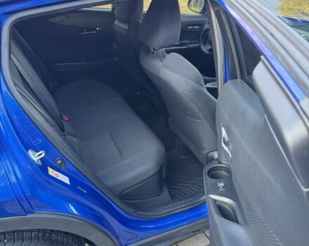 Синий Тойота C-HR, объемом двигателя 2 л и пробегом 32 тыс. км за 18300 $, фото 6 на Automoto.ua