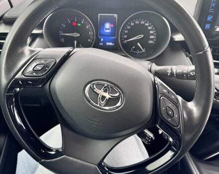 Синій Тойота C-HR, об'ємом двигуна 1.2 л та пробігом 58 тис. км за 18700 $, фото 5 на Automoto.ua