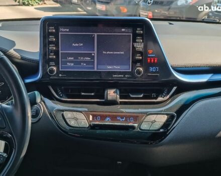 Синий Тойота C-HR, объемом двигателя 2 л и пробегом 80 тыс. км за 17790 $, фото 15 на Automoto.ua