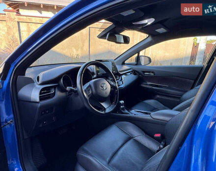 Синий Тойота C-HR, объемом двигателя 2 л и пробегом 113 тыс. км за 21300 $, фото 10 на Automoto.ua