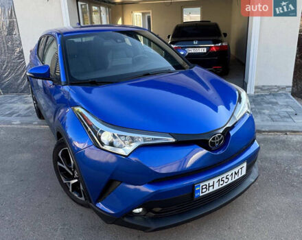 Синий Тойота C-HR, объемом двигателя 2 л и пробегом 113 тыс. км за 21300 $, фото 1 на Automoto.ua