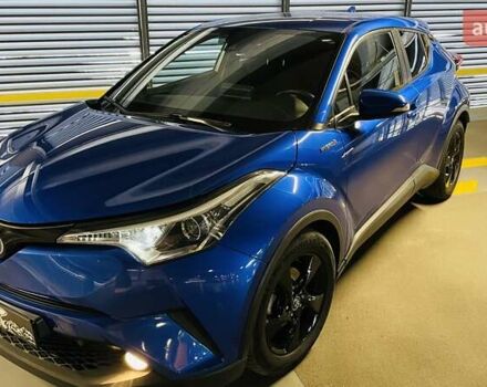 Синий Тойота C-HR, объемом двигателя 1.8 л и пробегом 79 тыс. км за 22600 $, фото 3 на Automoto.ua