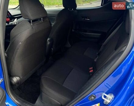 Синий Тойота C-HR, объемом двигателя 1.99 л и пробегом 101 тыс. км за 17490 $, фото 16 на Automoto.ua