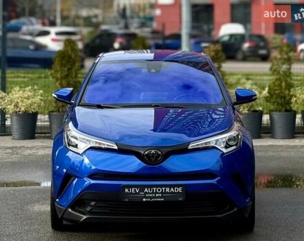 Синий Тойота C-HR, объемом двигателя 2 л и пробегом 107 тыс. км за 18500 $, фото 2 на Automoto.ua