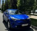 Синий Тойота C-HR, объемом двигателя 1.2 л и пробегом 105 тыс. км за 19500 $, фото 1 на Automoto.ua