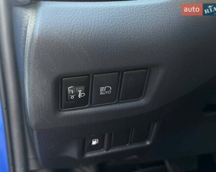 Синий Тойота C-HR, объемом двигателя 1.2 л и пробегом 60 тыс. км за 20200 $, фото 17 на Automoto.ua