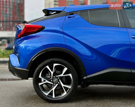 Синий Тойота C-HR, объемом двигателя 2 л и пробегом 107 тыс. км за 18500 $, фото 12 на Automoto.ua