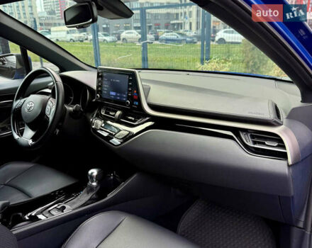 Синий Тойота C-HR, объемом двигателя 2 л и пробегом 107 тыс. км за 18500 $, фото 40 на Automoto.ua