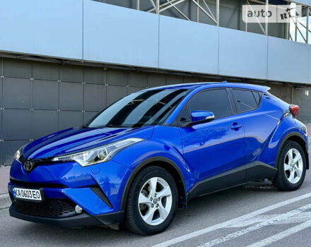 Синий Тойота C-HR, объемом двигателя 1.2 л и пробегом 43 тыс. км за 18999 $, фото 42 на Automoto.ua