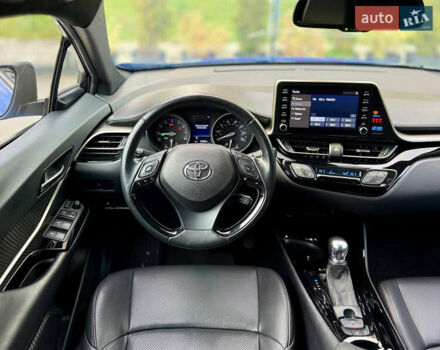 Синий Тойота C-HR, объемом двигателя 2 л и пробегом 107 тыс. км за 18500 $, фото 42 на Automoto.ua
