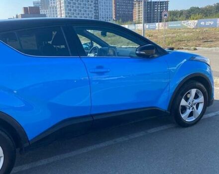 Синий Тойота C-HR, объемом двигателя 1.2 л и пробегом 80 тыс. км за 18500 $, фото 3 на Automoto.ua