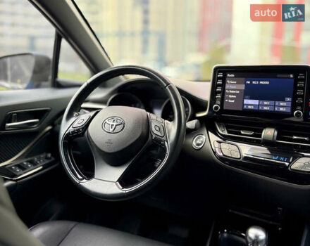 Синий Тойота C-HR, объемом двигателя 2 л и пробегом 107 тыс. км за 18500 $, фото 43 на Automoto.ua