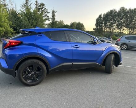 Синий Тойота C-HR, объемом двигателя 2 л и пробегом 96 тыс. км за 17300 $, фото 1 на Automoto.ua