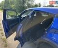 Синий Тойота C-HR, объемом двигателя 2 л и пробегом 92 тыс. км за 18950 $, фото 2 на Automoto.ua