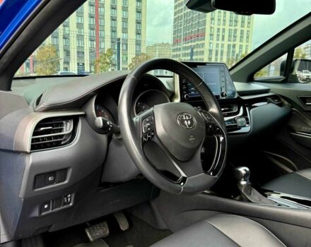 Синий Тойота C-HR, объемом двигателя 2 л и пробегом 107 тыс. км за 18500 $, фото 8 на Automoto.ua