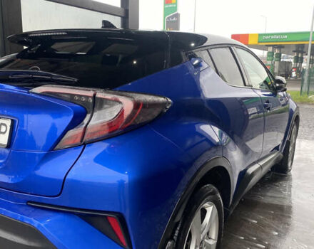 Синий Тойота C-HR, объемом двигателя 1.2 л и пробегом 106 тыс. км за 24000 $, фото 1 на Automoto.ua