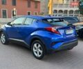 Синий Тойота C-HR, объемом двигателя 1.2 л и пробегом 60 тыс. км за 20200 $, фото 3 на Automoto.ua