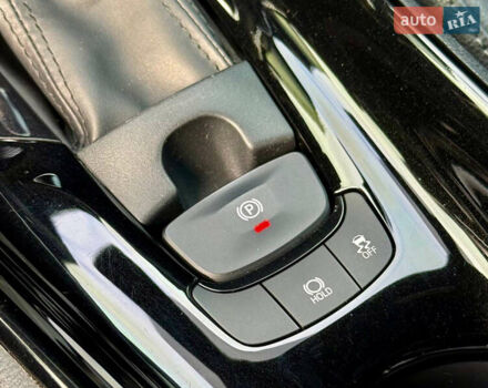 Синий Тойота C-HR, объемом двигателя 2 л и пробегом 107 тыс. км за 18500 $, фото 34 на Automoto.ua