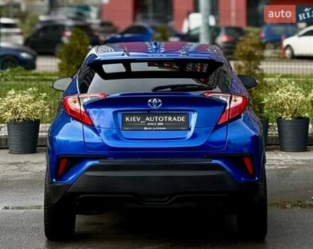 Синий Тойота C-HR, объемом двигателя 2 л и пробегом 107 тыс. км за 18500 $, фото 14 на Automoto.ua