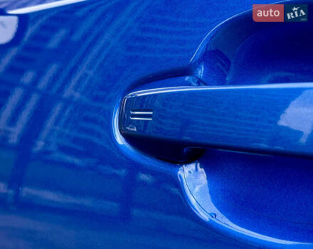 Синий Тойота C-HR, объемом двигателя 2 л и пробегом 107 тыс. км за 18500 $, фото 17 на Automoto.ua