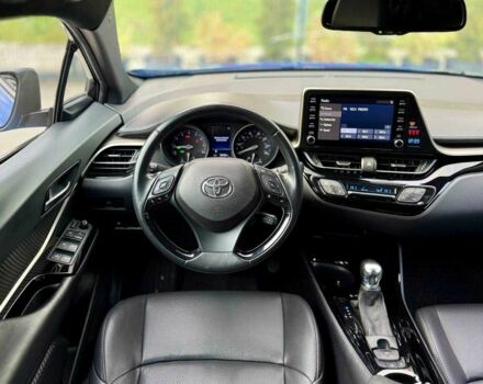 Синий Тойота C-HR, объемом двигателя 2 л и пробегом 107 тыс. км за 18500 $, фото 9 на Automoto.ua