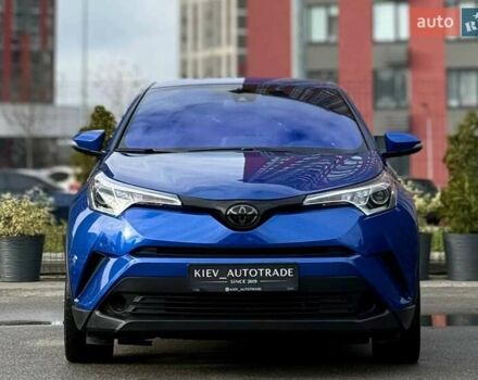 Синий Тойота C-HR, объемом двигателя 2 л и пробегом 107 тыс. км за 18500 $, фото 3 на Automoto.ua