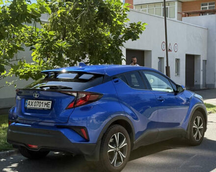 Синий Тойота C-HR, объемом двигателя 1.2 л и пробегом 135 тыс. км за 19300 $, фото 1 на Automoto.ua