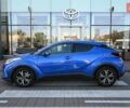 Синий Тойота C-HR, объемом двигателя 1.8 л и пробегом 97 тыс. км за 25580 $, фото 2 на Automoto.ua