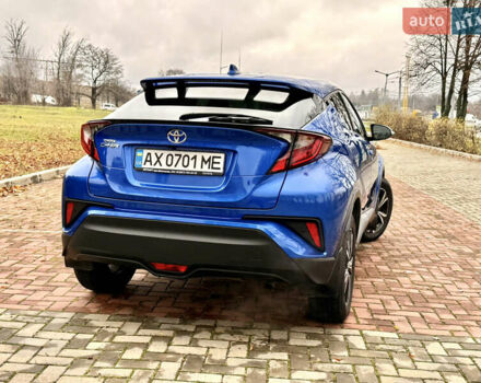 Синий Тойота C-HR, объемом двигателя 1.2 л и пробегом 138 тыс. км за 18999 $, фото 12 на Automoto.ua
