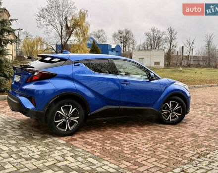 Синий Тойота C-HR, объемом двигателя 1.2 л и пробегом 138 тыс. км за 18999 $, фото 14 на Automoto.ua